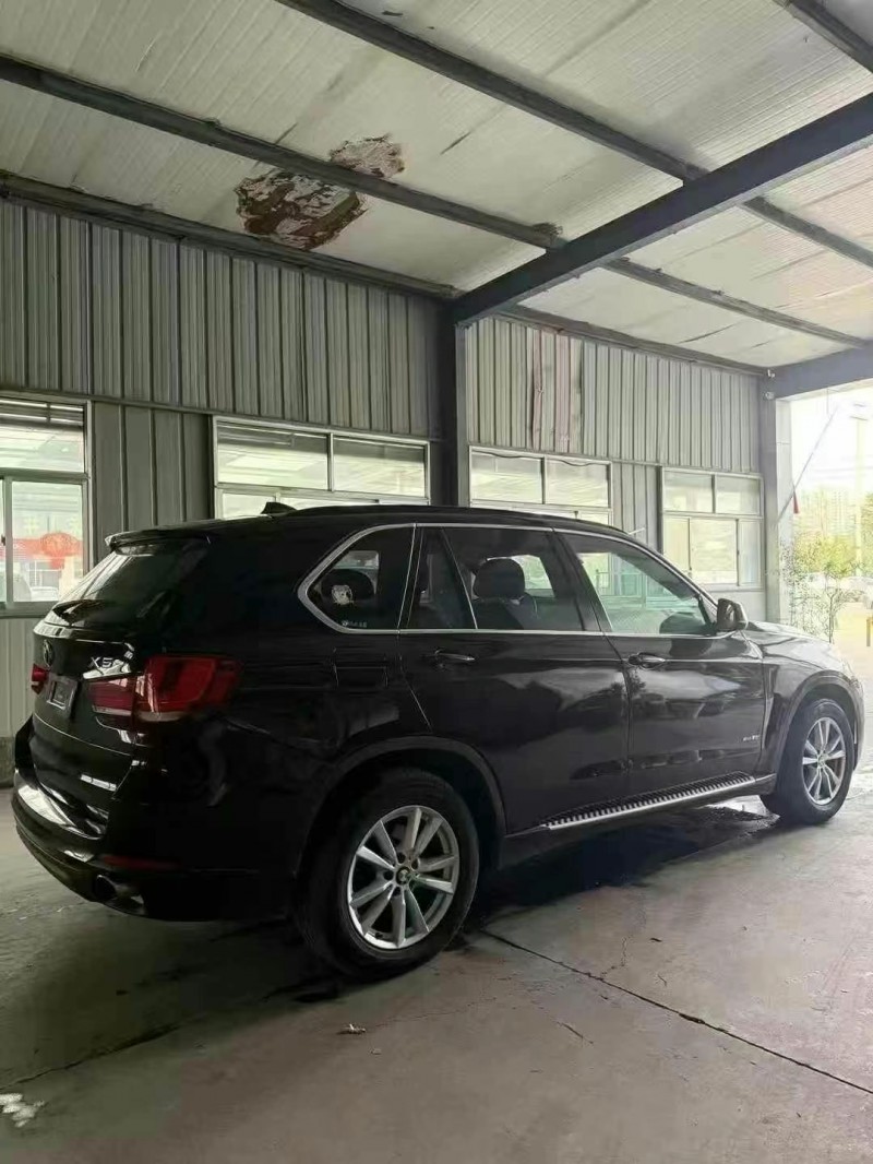 济宁15年宝马X57