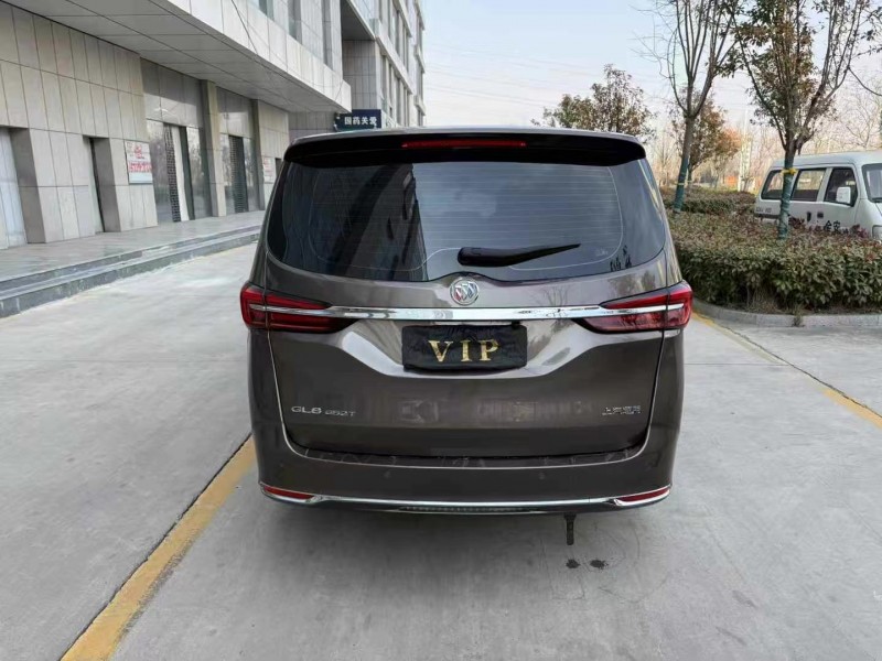 济宁21年别克GL89