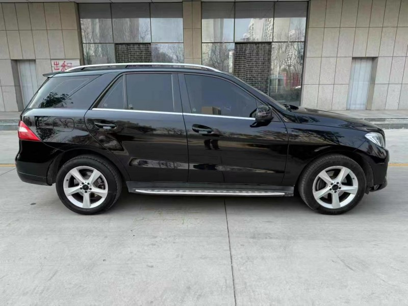 济宁14年奔驰ML7