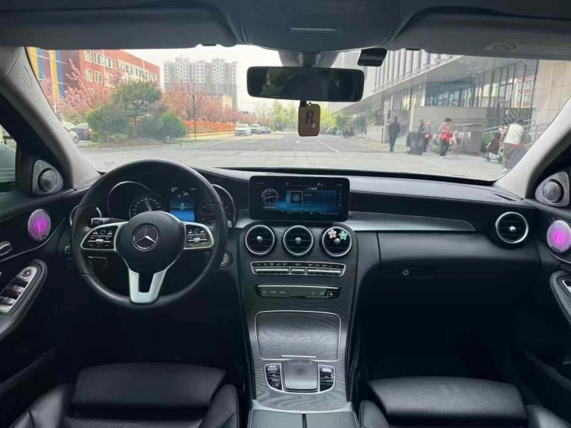 济宁19年奔驰C4