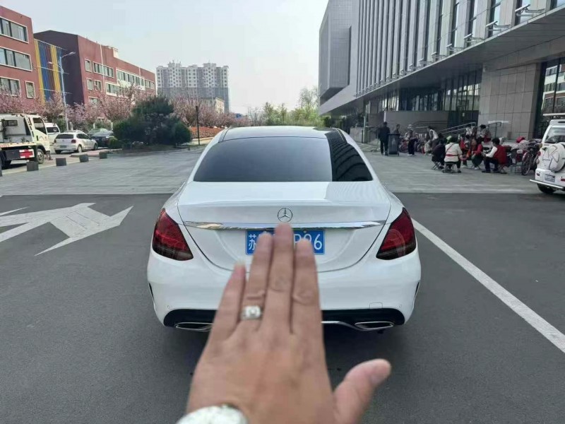 济宁19年奔驰C9