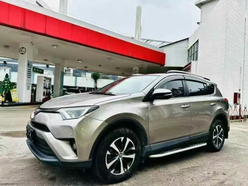 东莞17年丰田RAV43