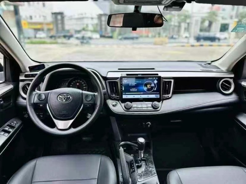 东莞17年丰田RAV45