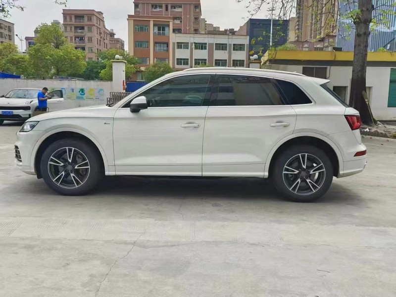 广州19年奥迪Q57