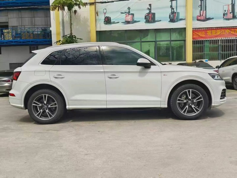 广州19年奥迪Q58