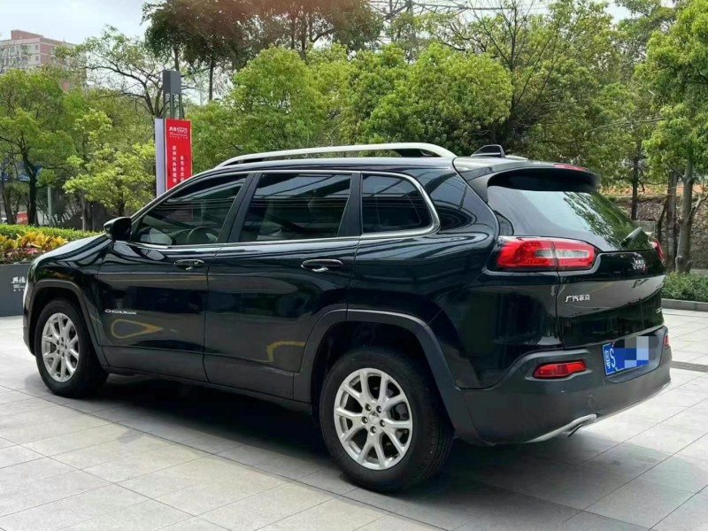 廣州18年Jeep自由光8