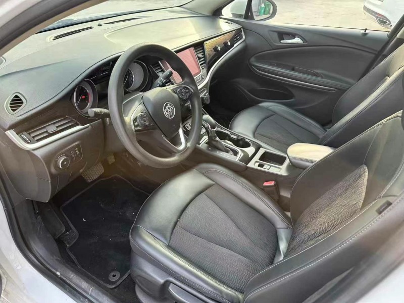 徐州16年别克威朗6