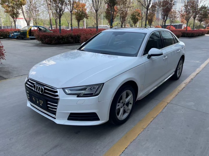 济宁17年奥迪A4L3