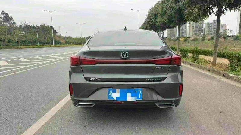 南寧23年長安汽車逸動9