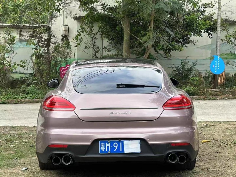 深圳11年保時捷帕拉梅拉9