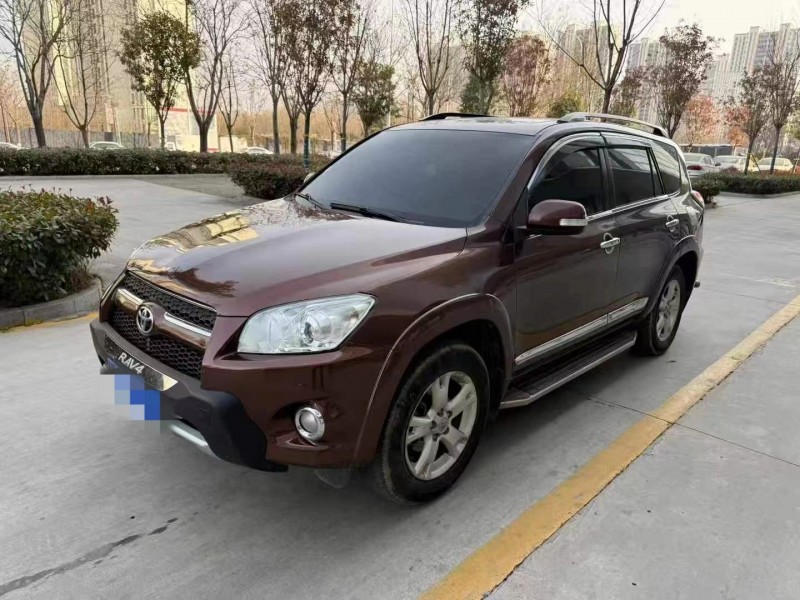 济宁12年丰田RAV42
