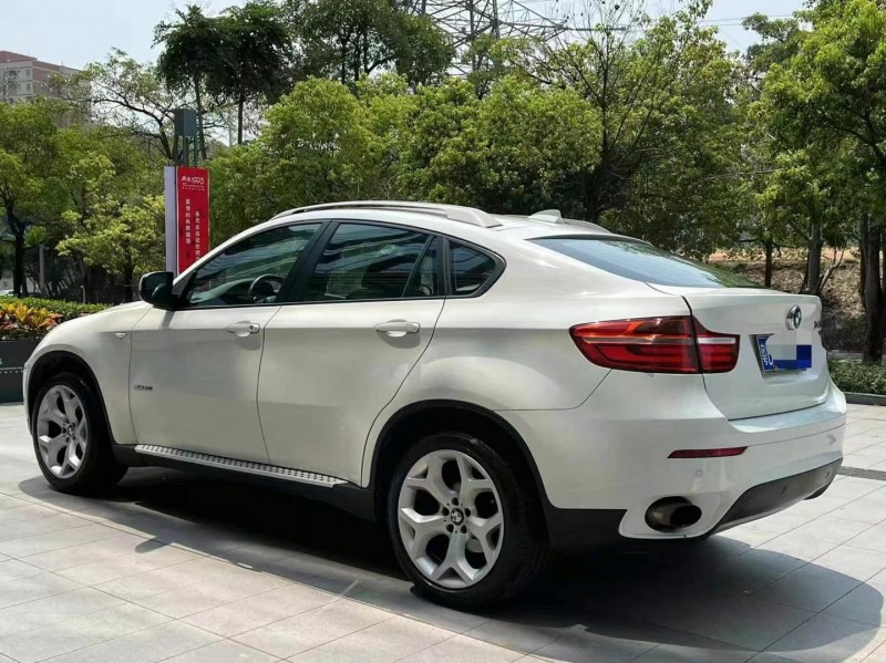 广州15年宝马X68