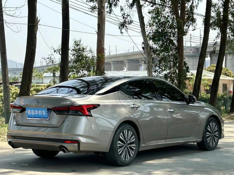 東莞22年日產天籟8
