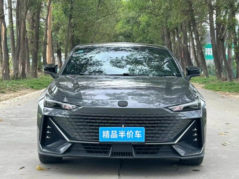 東莞22年長安汽車UNI1