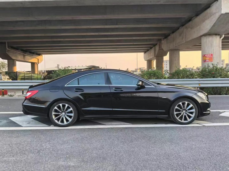 广州13年奔驰CLS3