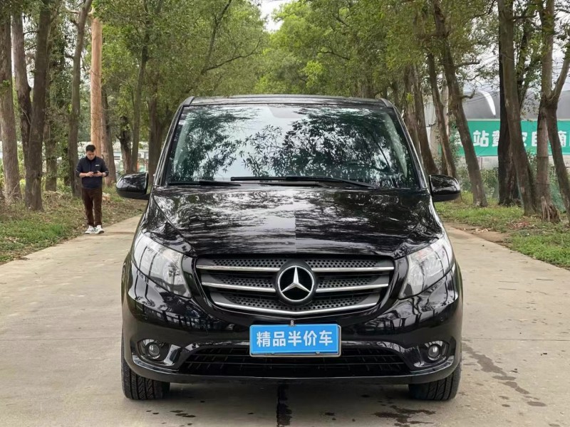 东莞21年奔驰威霆1