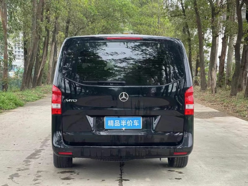 东莞21年奔驰威霆7