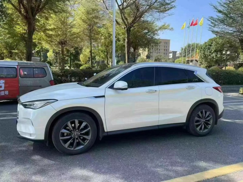 湛江19年英菲尼迪QX502