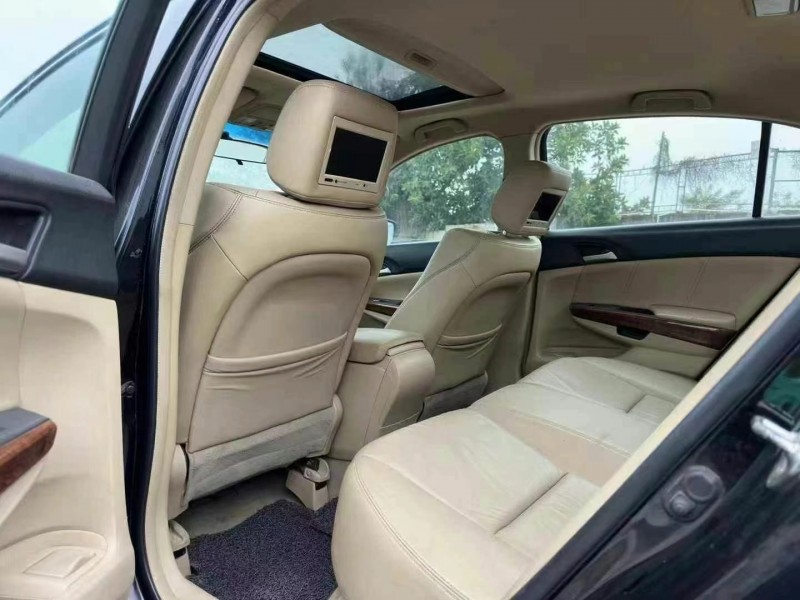 广州12年本田雅阁6