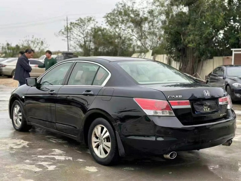 广州12年本田雅阁8