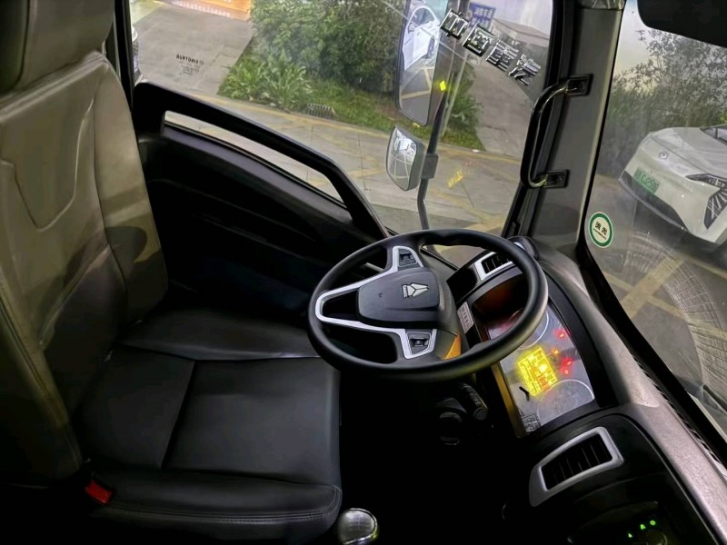 深圳22年卡車系列重汽豪曼3