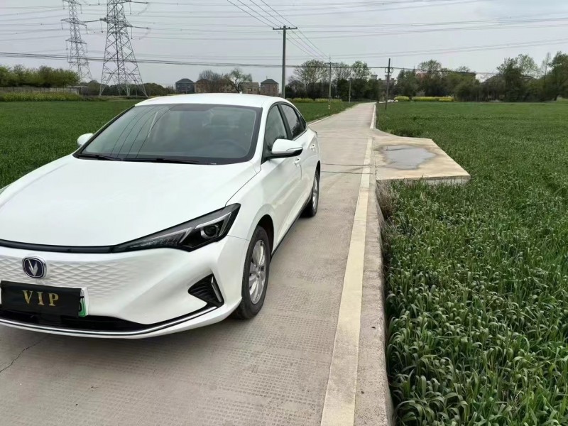 杭州23年長安汽車逸動2
