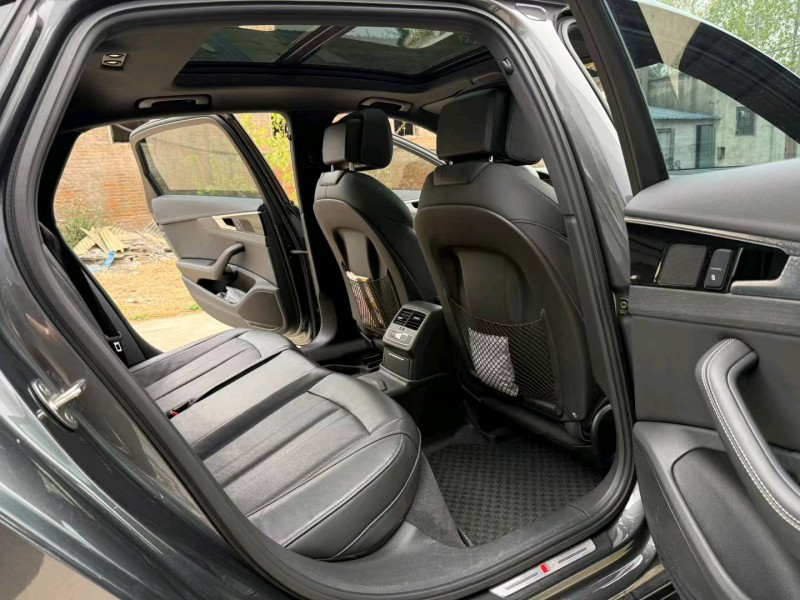 徐州23年奥迪A4L7