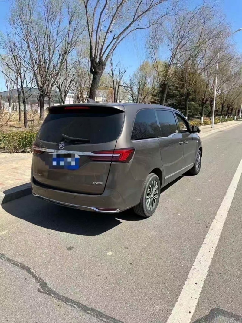 济宁21年别克GL87