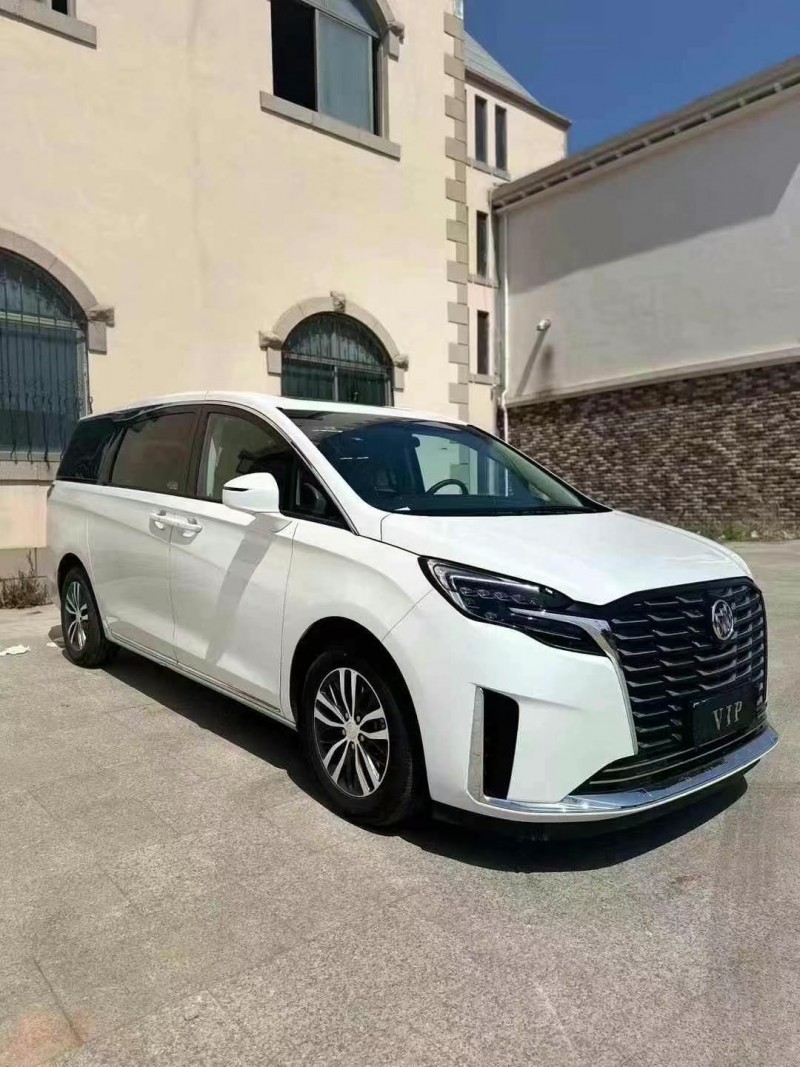 济宁25年别克GL83