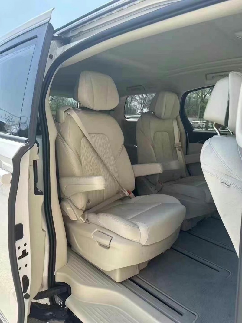 济宁25年别克GL86