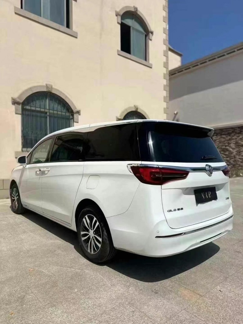 济宁25年别克GL88