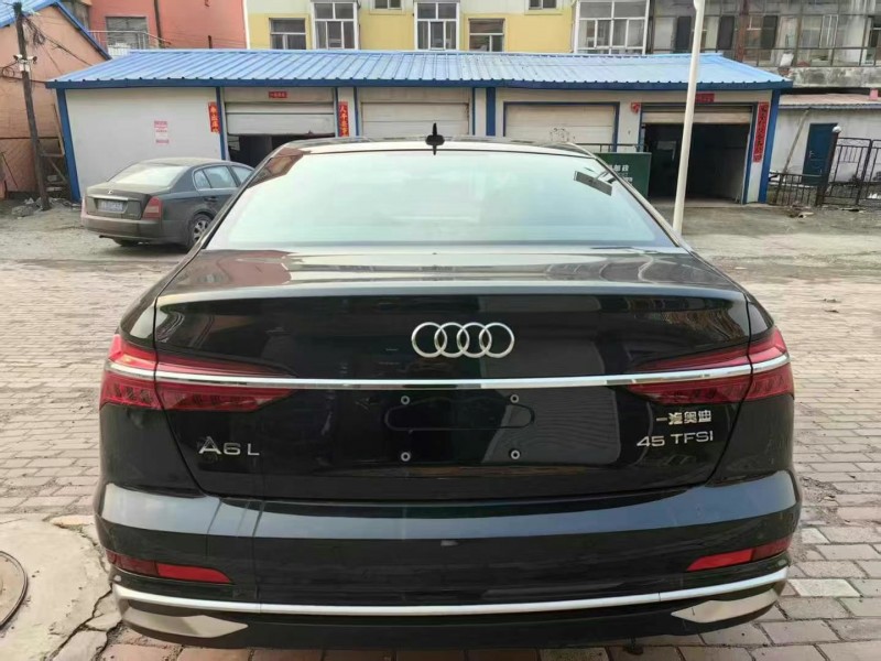 济宁23年奥迪A6L9