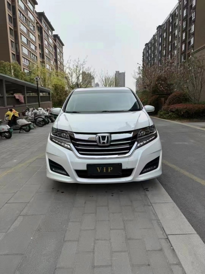 徐州18年本田艾力绅1