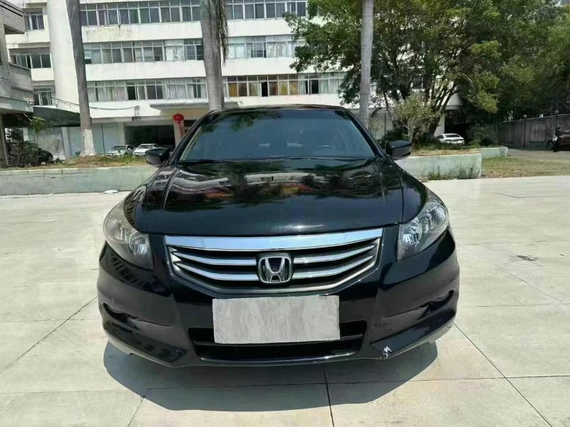 广州11年本田雅阁1