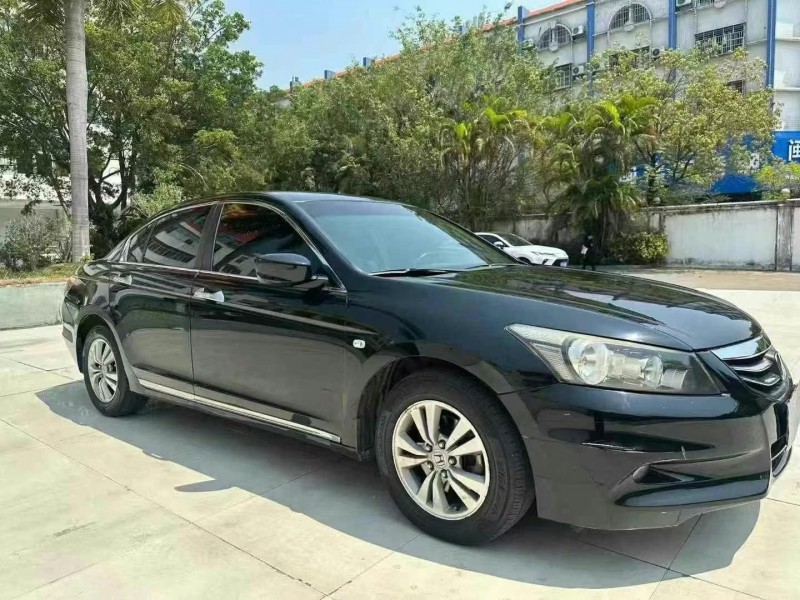 广州11年本田雅阁2