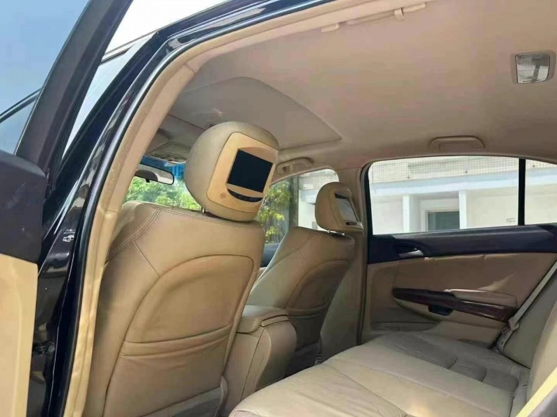 广州11年本田雅阁6