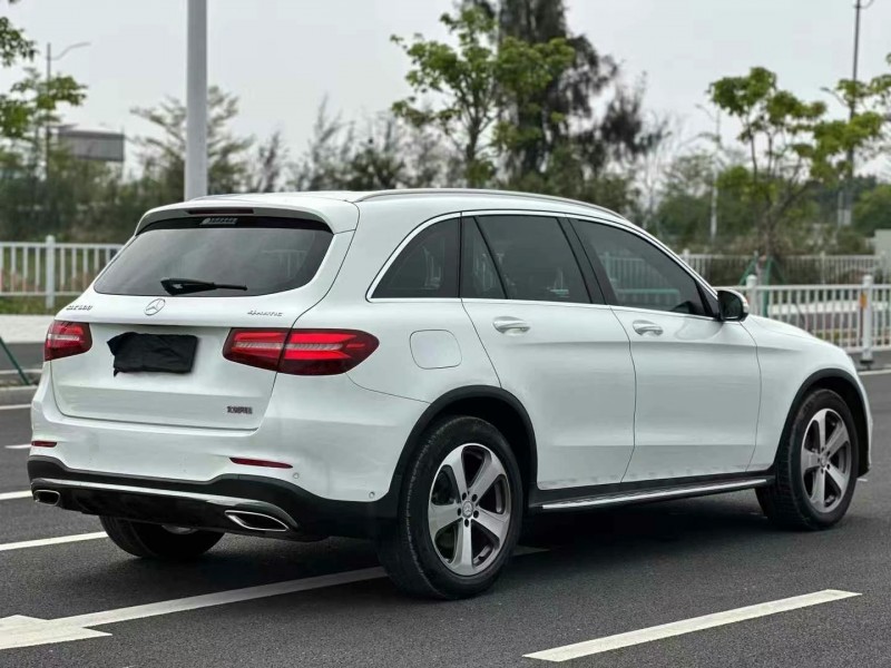 广州17年奔驰GLC7