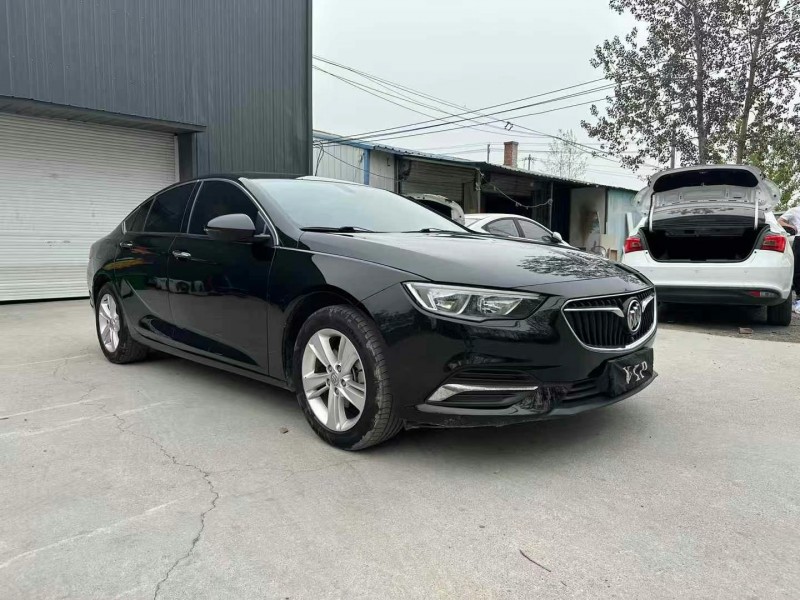 徐州19年别克君威5