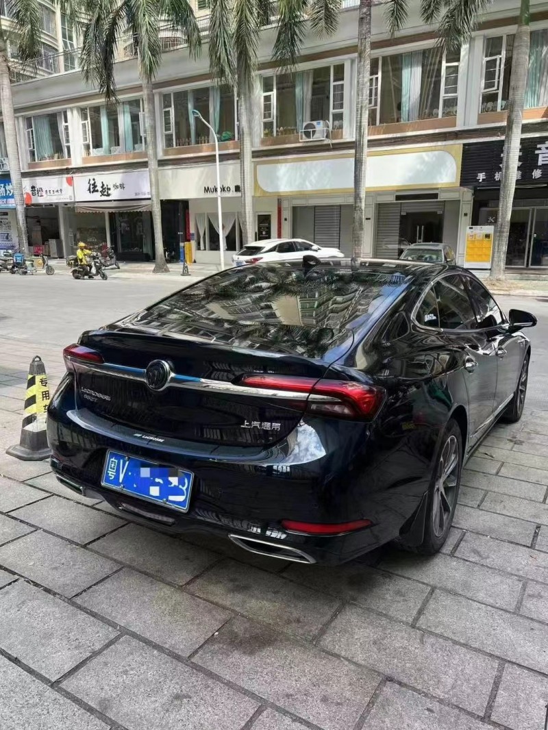 广州21年别克君越8