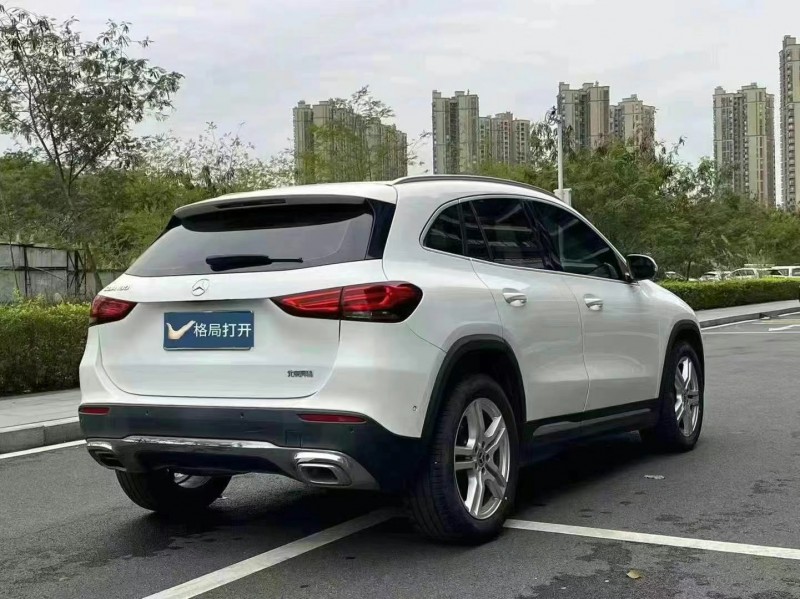 广州21年奔驰GLA8