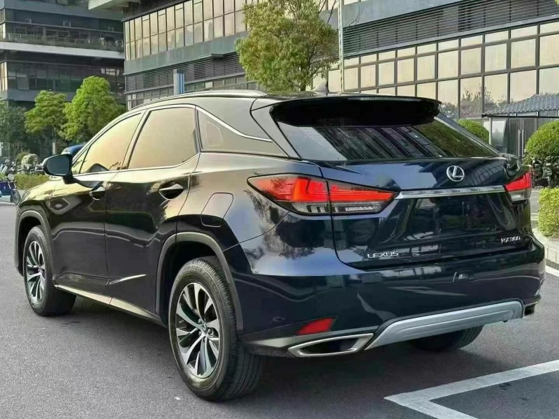 汕头21年雷克萨斯RX7