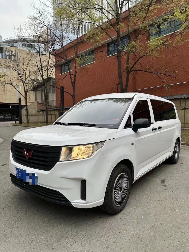 成都22年五菱汽車征程3