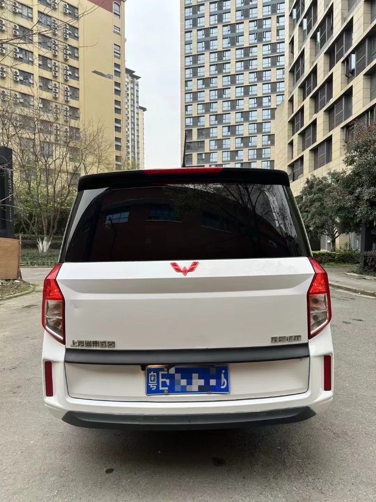 成都22年五菱汽車征程8