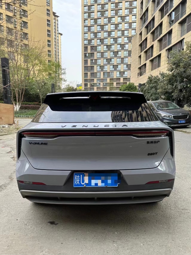 成都22年啟辰大V8