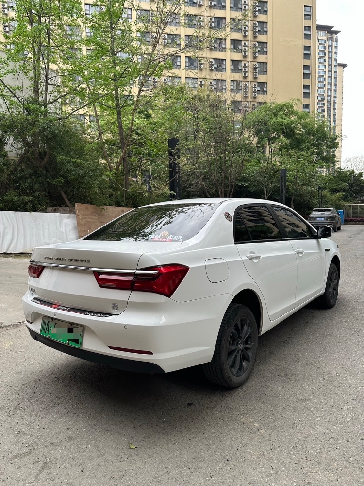 成都23年比亞迪秦9