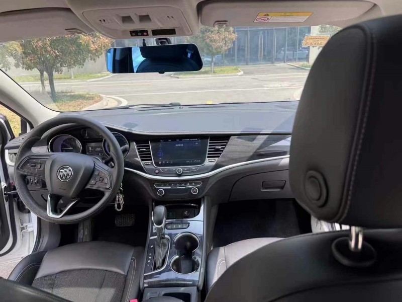 徐州21年别克威朗4