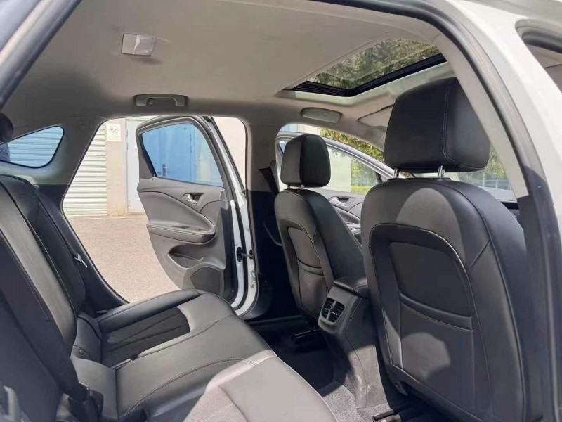 徐州21年别克威朗6