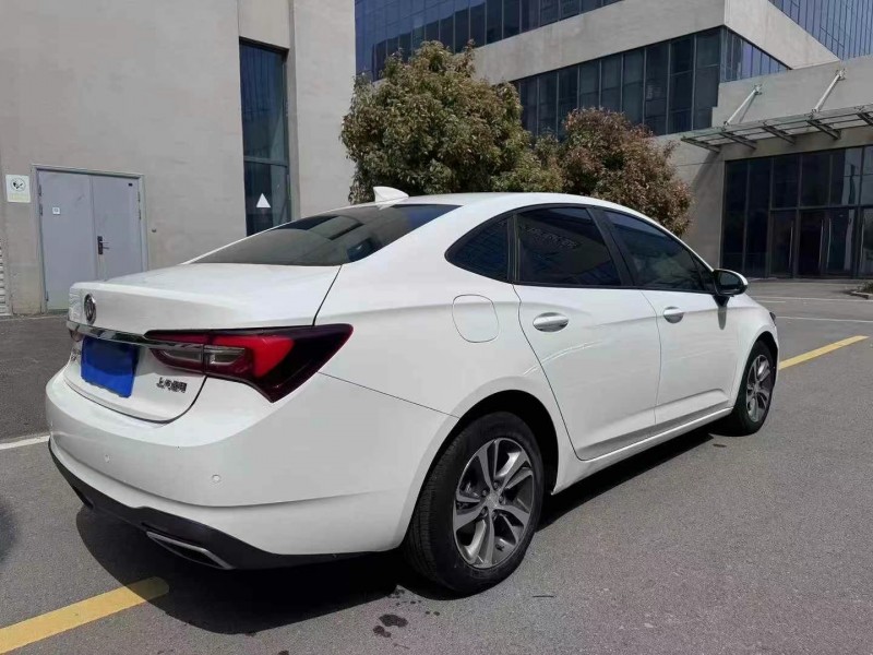 徐州21年别克威朗7