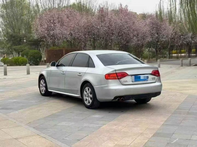 菏澤11年奧迪A4L8