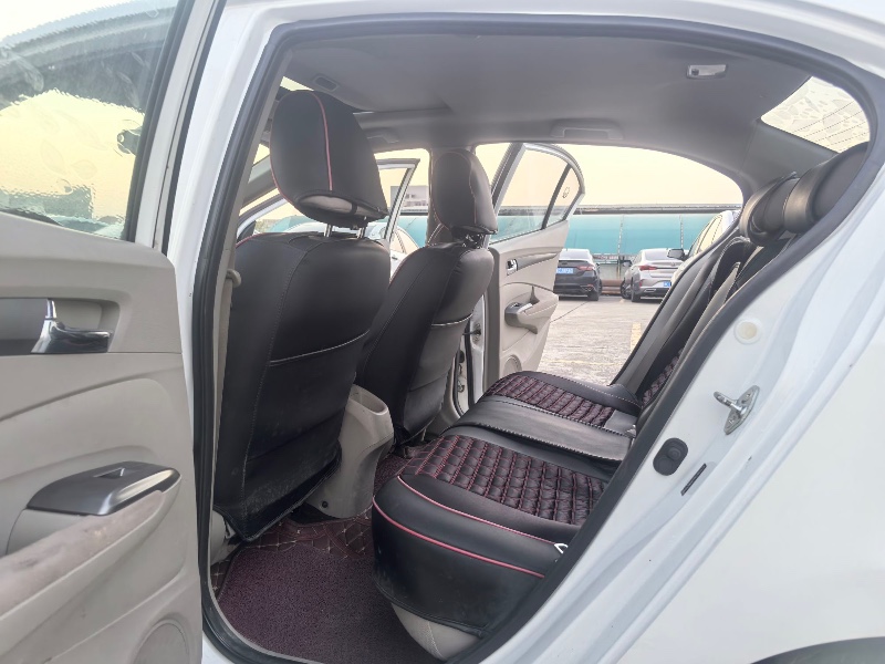 东莞15年本田锋范5